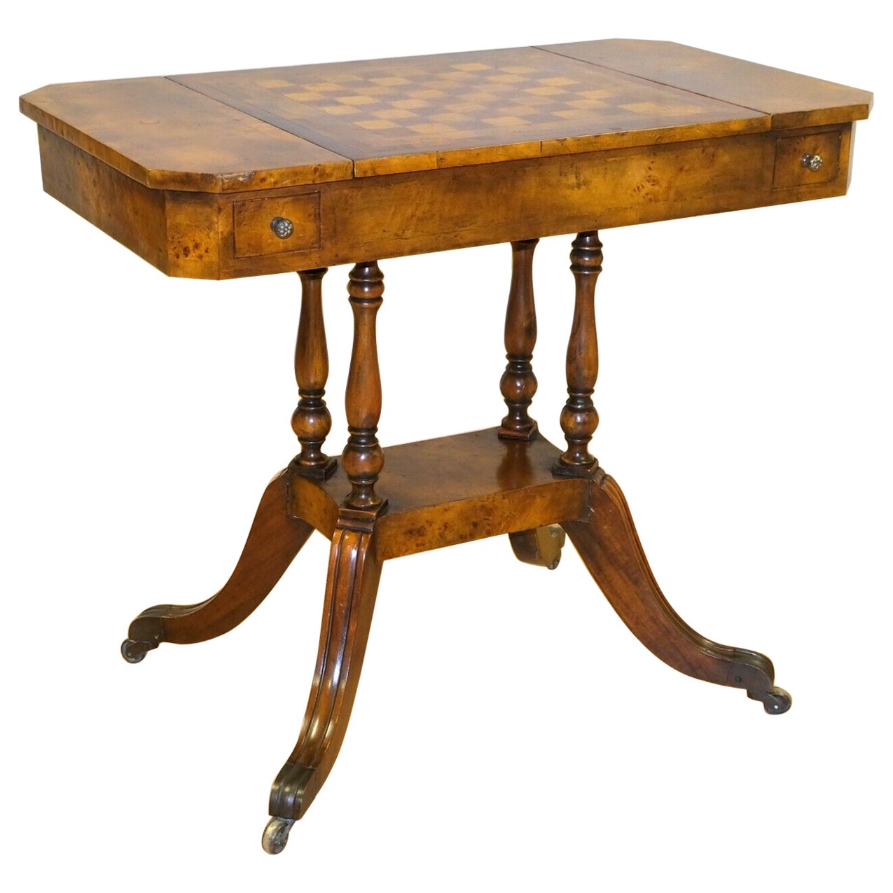 Table de jeu d'échecs Thedore Alexander Burr en noyer et cuir marron, plateau réversible