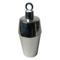 Stylish Art Deco Silver Plated Cocktail Shaker by William Hutton
