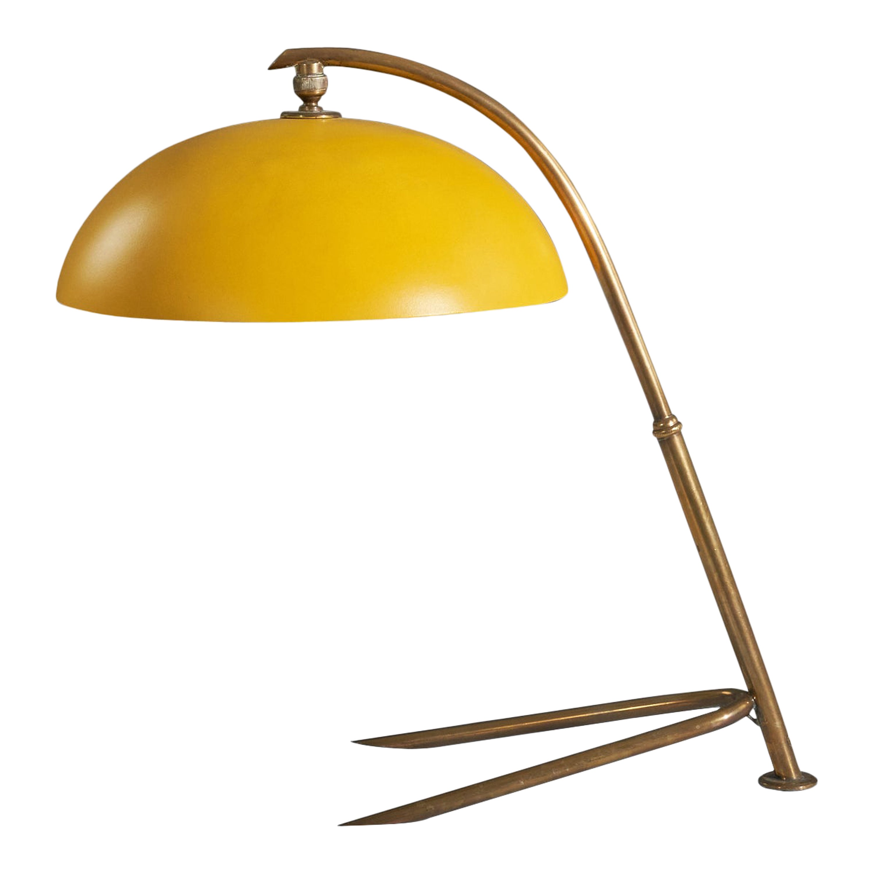 Lampe de bureau Stilnovo, laiton, métal laqué jaune, Italie, années 1950 en vente