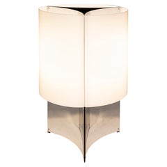 Lampe de bureau Massimo Vignelli du 20ème siècle 526 G pour Arteluce en métal et perspex