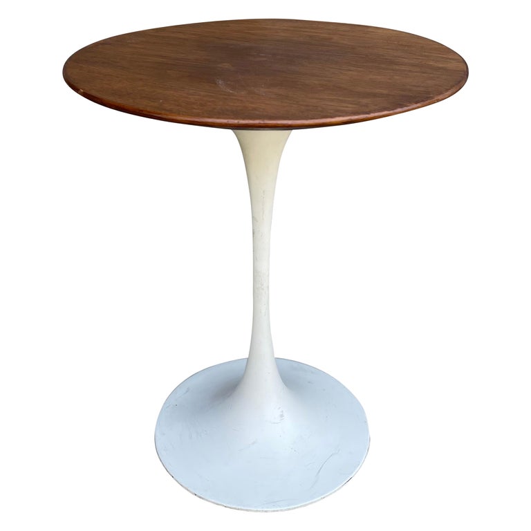 Knoll Tulip Side Table at 1stDibs