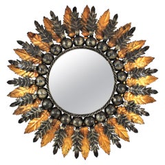 Miroir baroque espagnol Foliage Sunburst en fer doré et argenté, années 1960