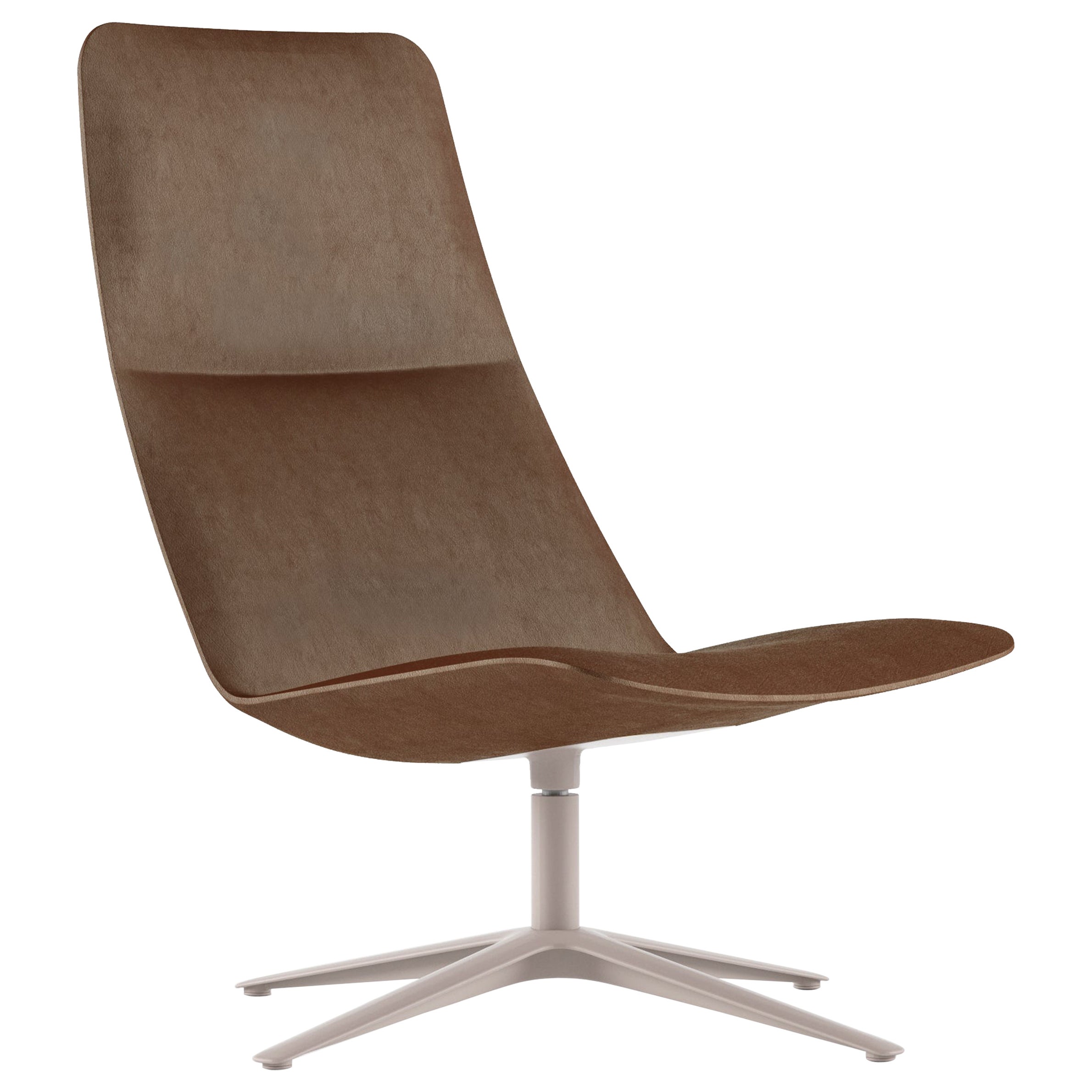 Alias 817 fauteuil de salon haut et mince en cuir marron avec cadre laqué sable en vente