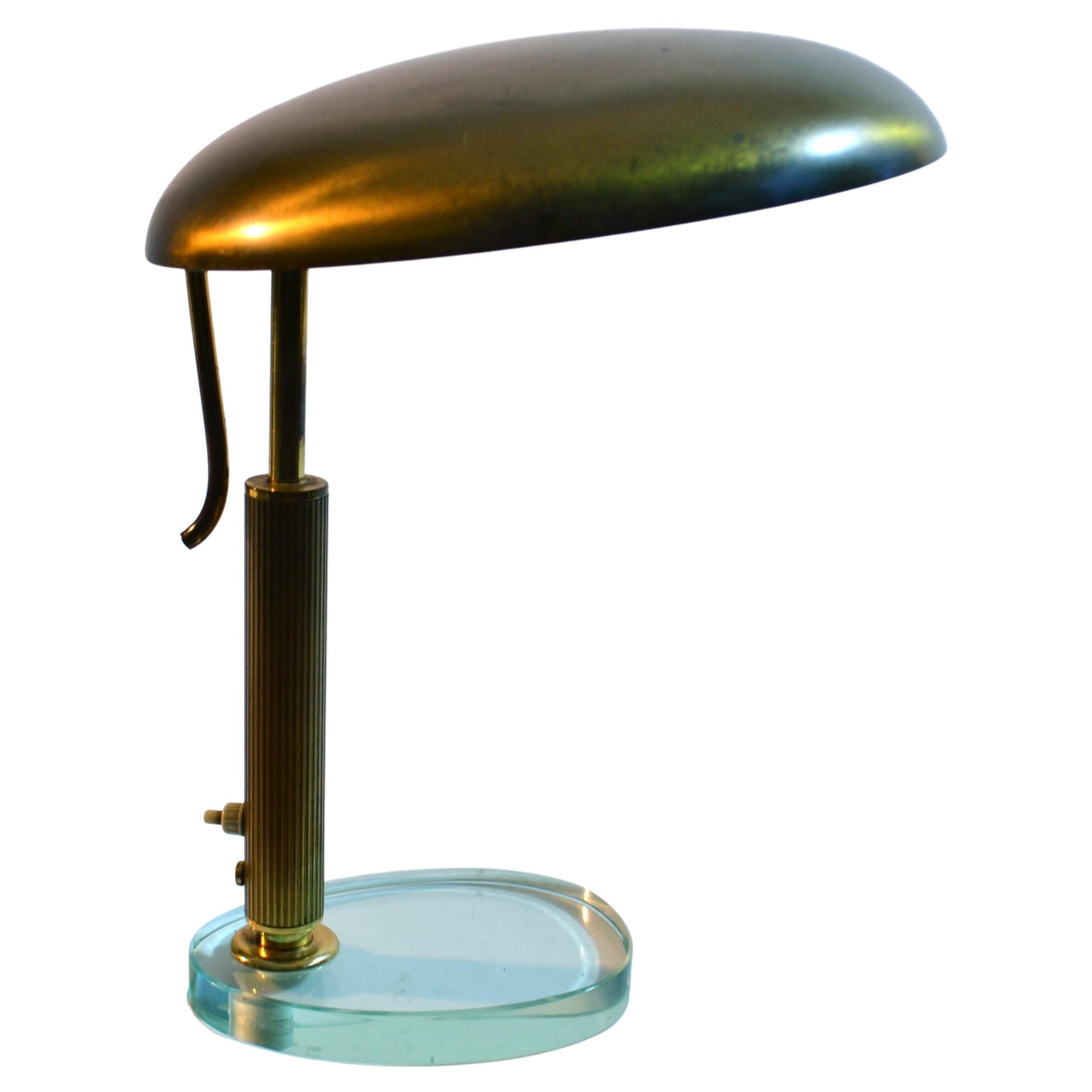 Lampe de bureau moderniste attr. Pietro Chiesa pour Fontana Arte 1950, laiton et verre