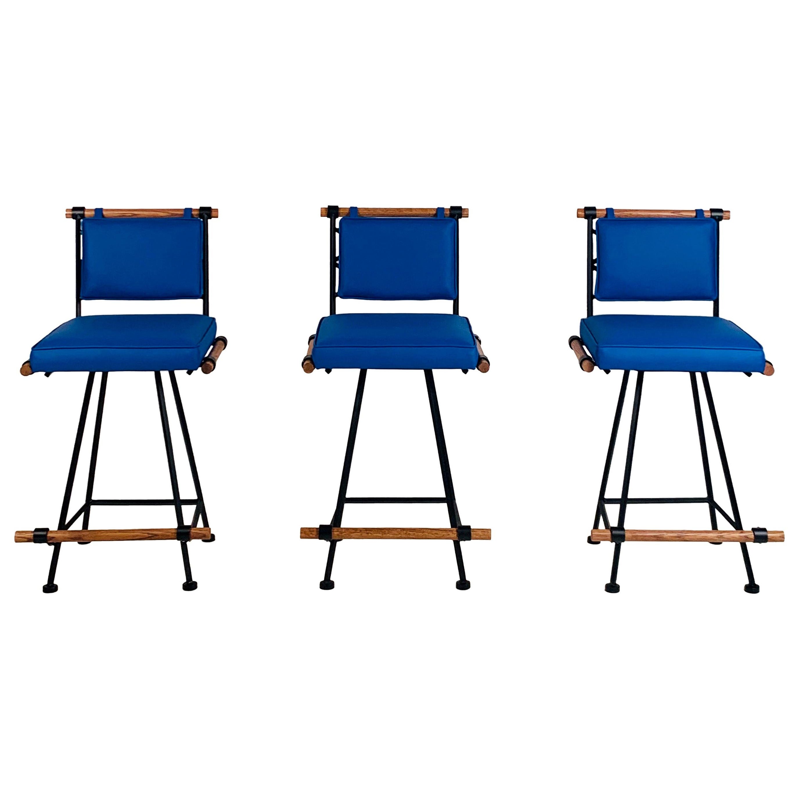 Set of 3 Comfortable 'Los Feliz' Swiveling Counter Stools by Design Frères For Sale