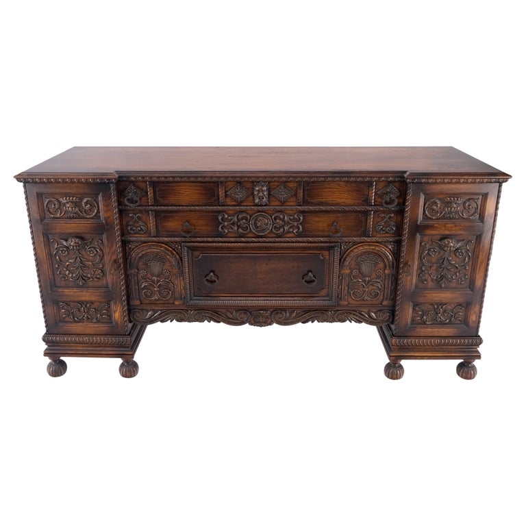 Jacobean Fine Carved Oak Sideboard Credenza Buffet Mint For