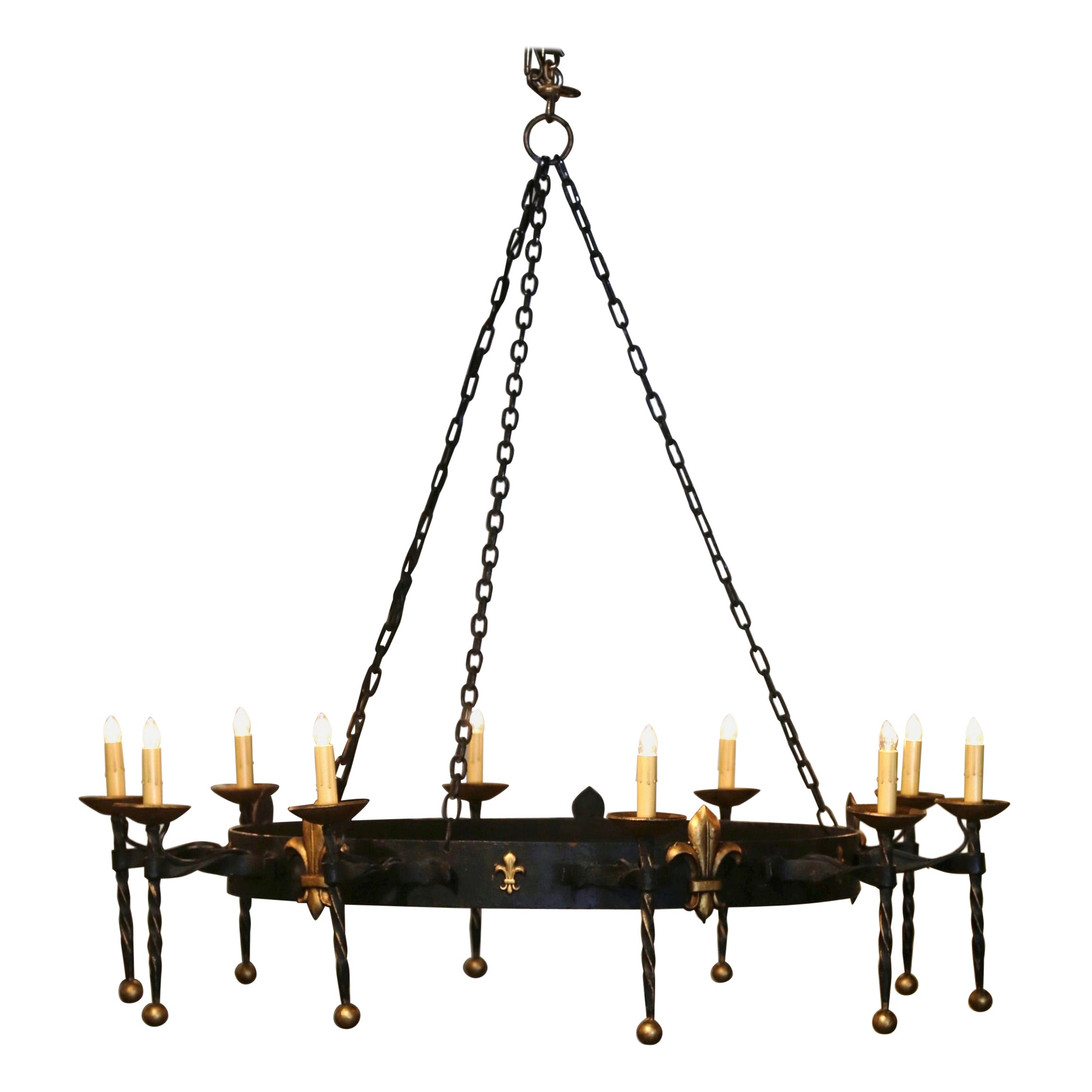 Early 20th Century French Wrought Iron Ten-Light Chandelier with Fleurs-de-Lys