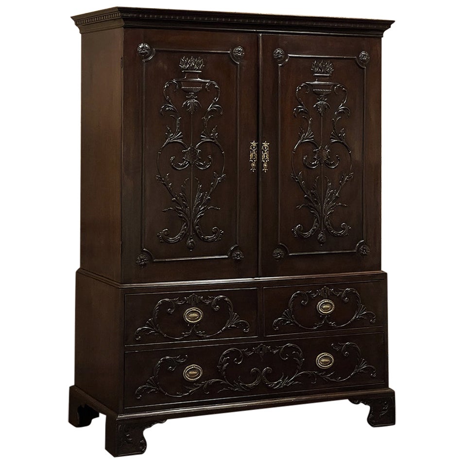 Armoire allemande en acajou du 19ème siècle ~ Presse en lin en vente