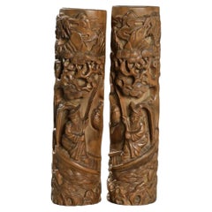 Pareja de esculturas chinas talladas en madera de principios del siglo XX