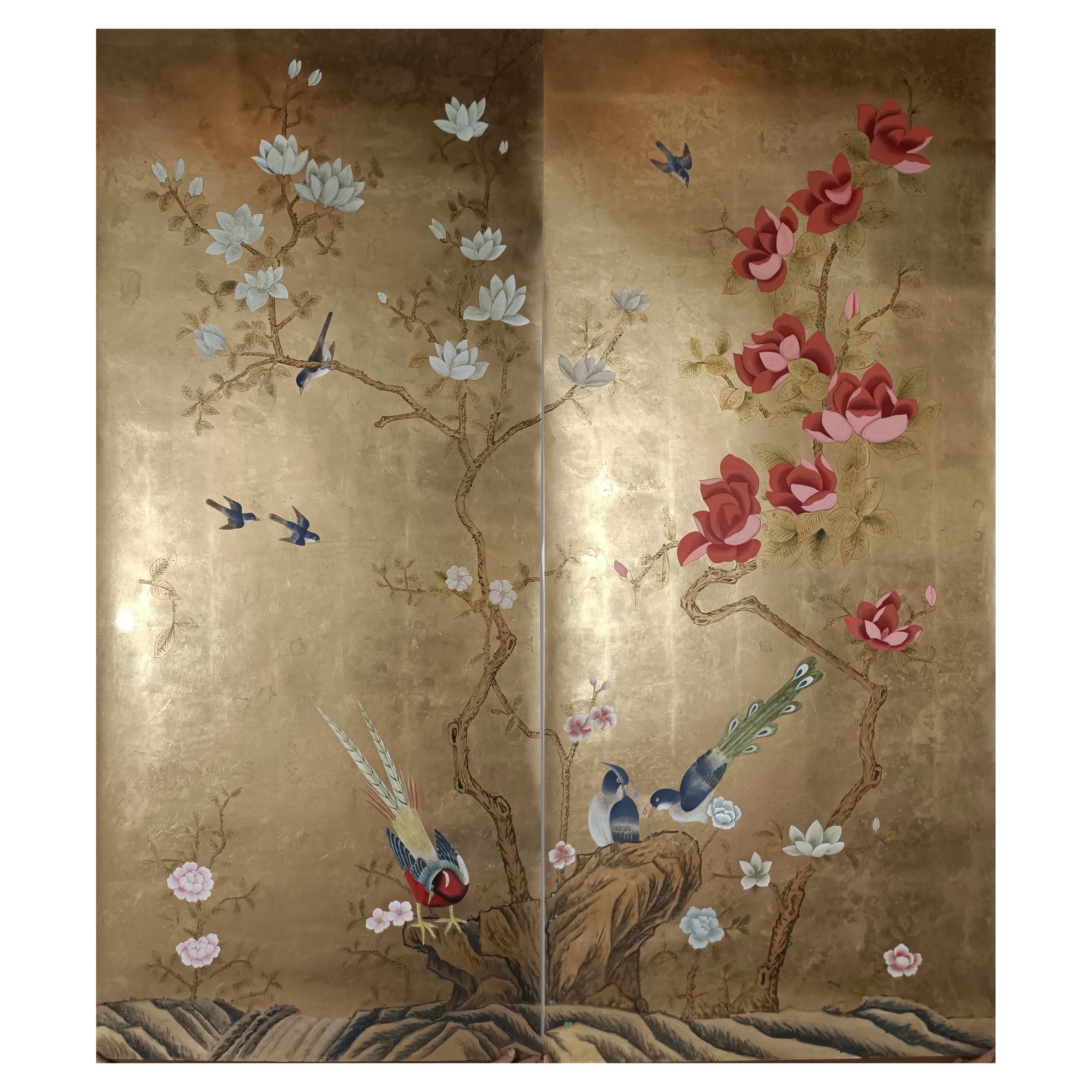 Handbemalte Chinoiserie-Tafeln auf Goldmetallic mit Antiquitäten im Angebot