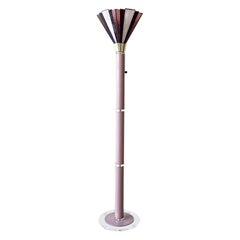 Lampadaire torch en lucite rose et violette Art Déco, 1980