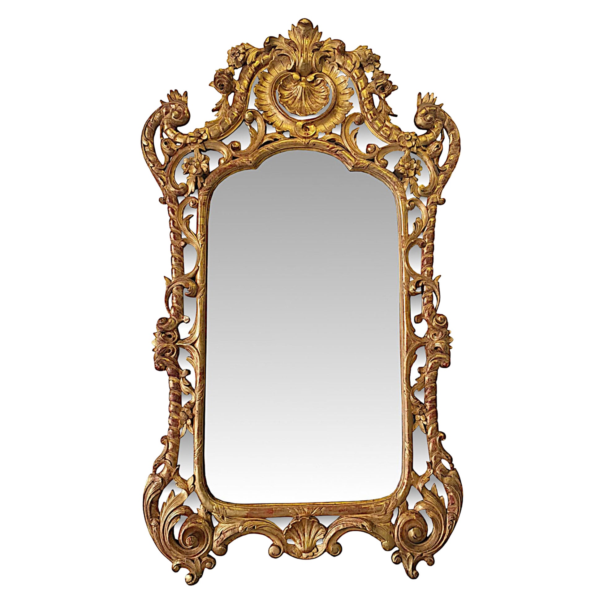 Grand miroir surmonté d'un grand miroir en bois doré du début du 19ème siècle, rare et exceptionnel