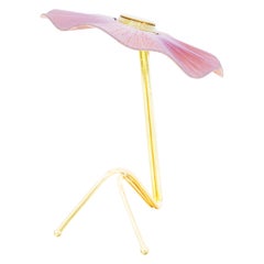 Lampe de bureau Feminine Freevolle Sculpture en laiton, soie rose, verre argenté