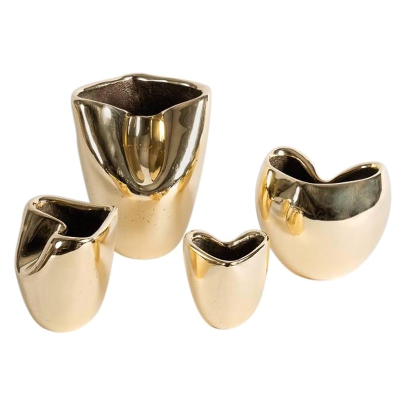 Jaimal Odedra "Corazones", Conjunto de cuatro urnas contemporáneas, Bronce, Marruecos, 2018