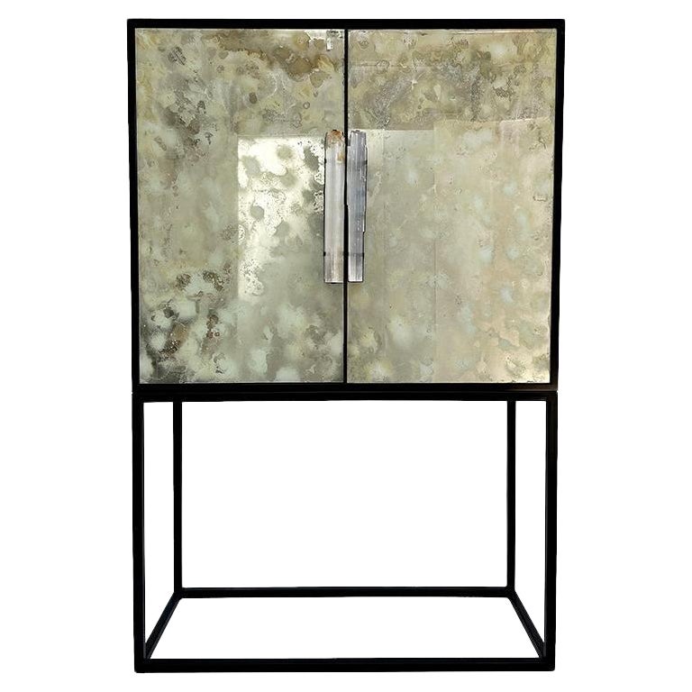 Modern Mirror Bar Cabinet with Black Lacquer and Selenite Handles by Ercole Home