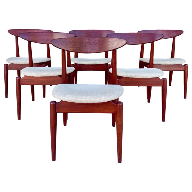 Curated visual reference: Gallery Detail: Danish Modern Teak Dining Chairs Set Of 6 For Sale