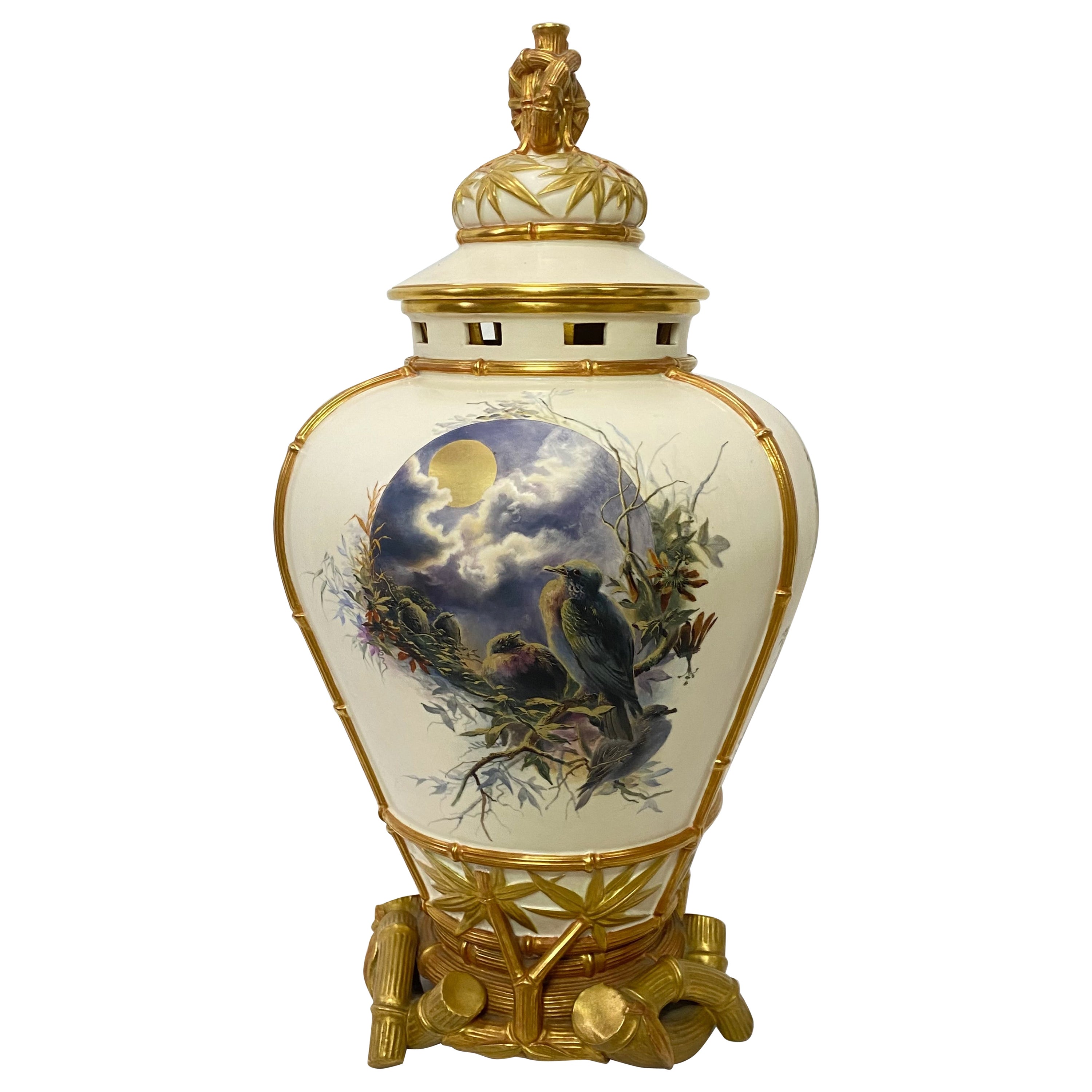 Antique Hand Painted Royal Worcester Urn Table Lamp, Late 19th Century For Sale