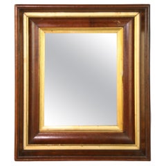 Miroir victorien en bois de noyer avec bordure dorée