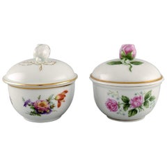 Fürstenberg, Germany. Two antique lidded bowls in hand-painted porcelain.