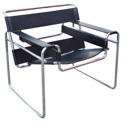 Knoll International Silla Wassily de Marcel Breuer Piel negra