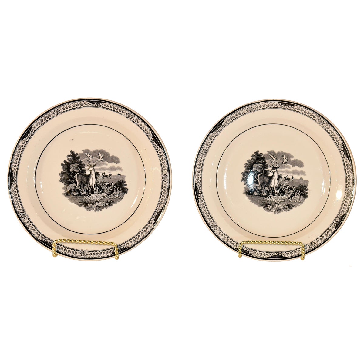 Pair of Early 19th Century Staffordshire Plates with Stags For Sale
