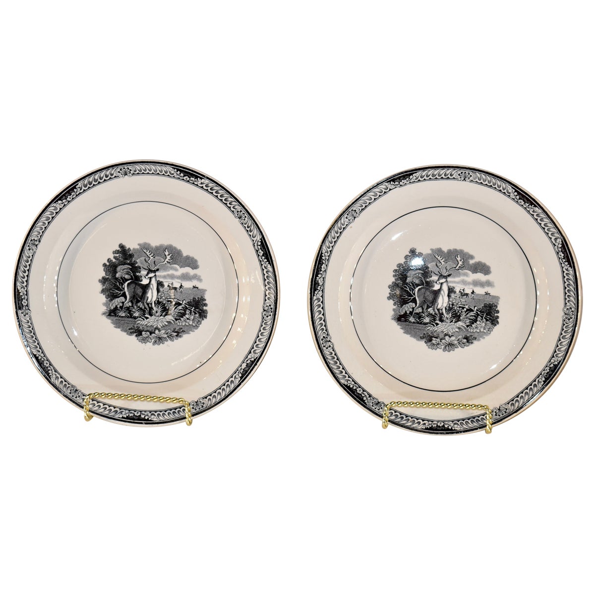 Pair of Early 19th Century Plates with Stags For Sale