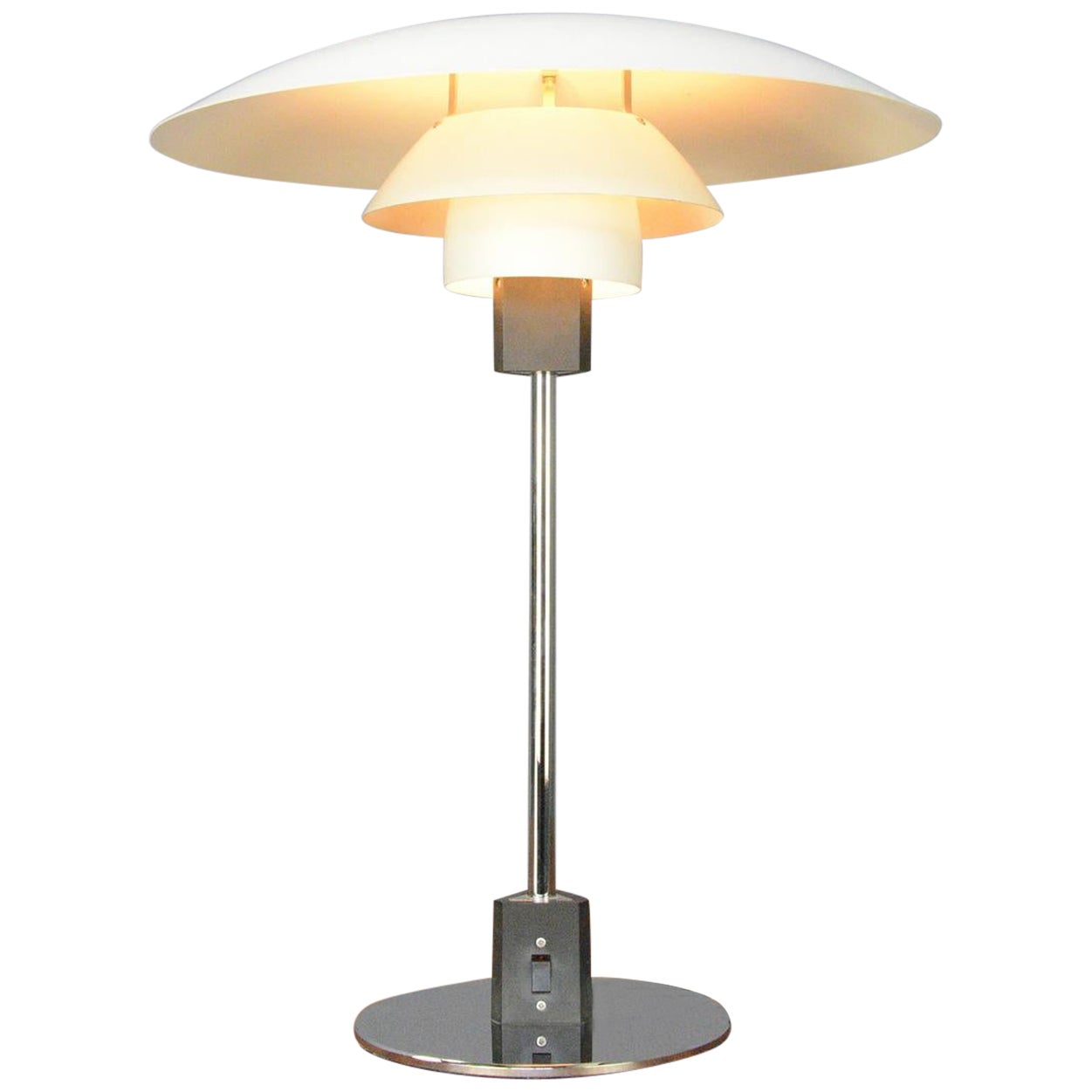 Lampe de bureau modèle 4/3 de Louis Poulsen vers les années 1960