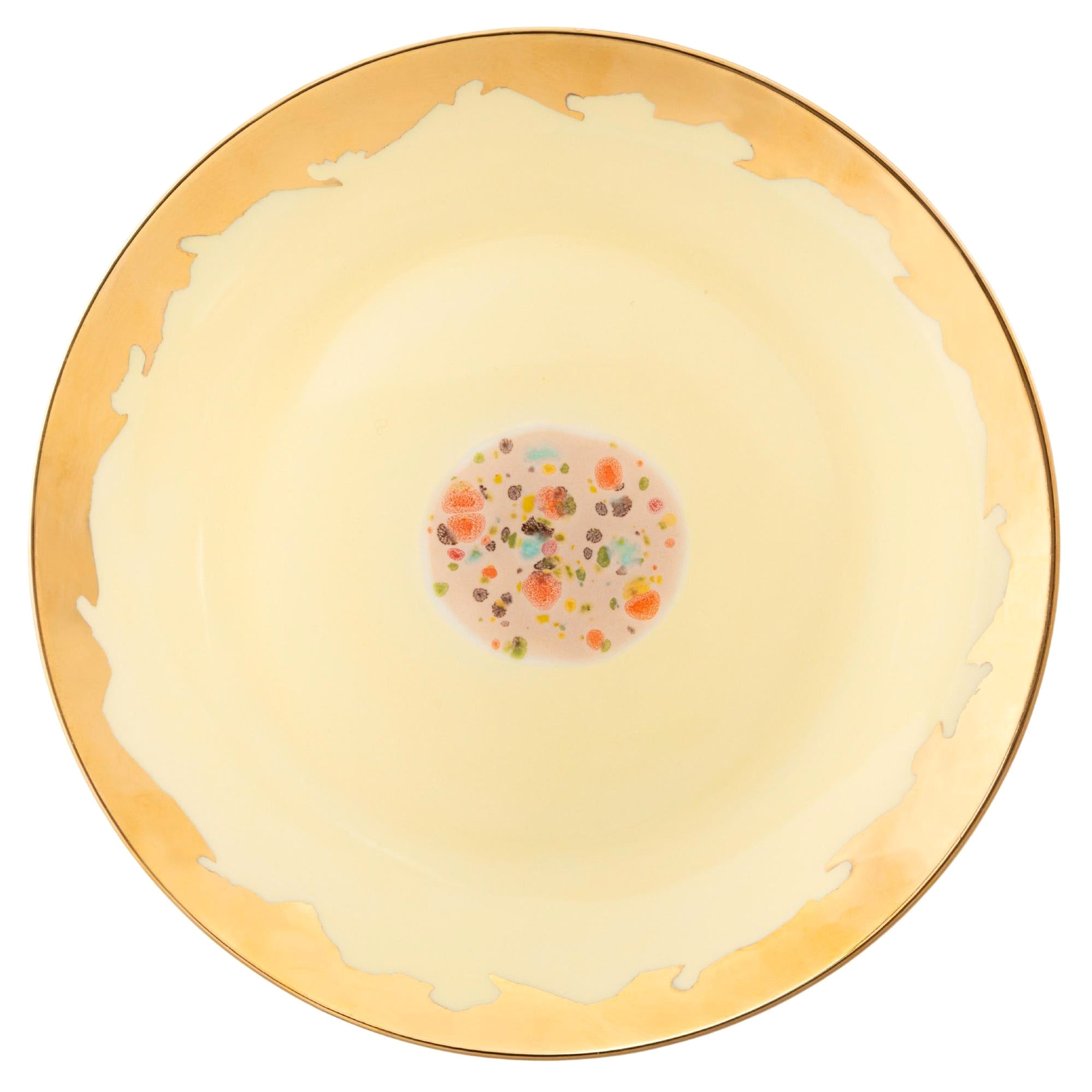 Contemporary Set of 2 Dessert Plates Gold Hand Painted Porcelain For Sale