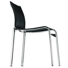 Chaise Alias Highframe 40 avec assise en maille noire et structure en aluminium poli