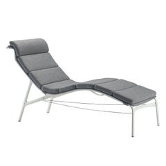 Silla de exterior blanda Alias 414 Longframe de estructura de aluminio lacado en gris y blanco