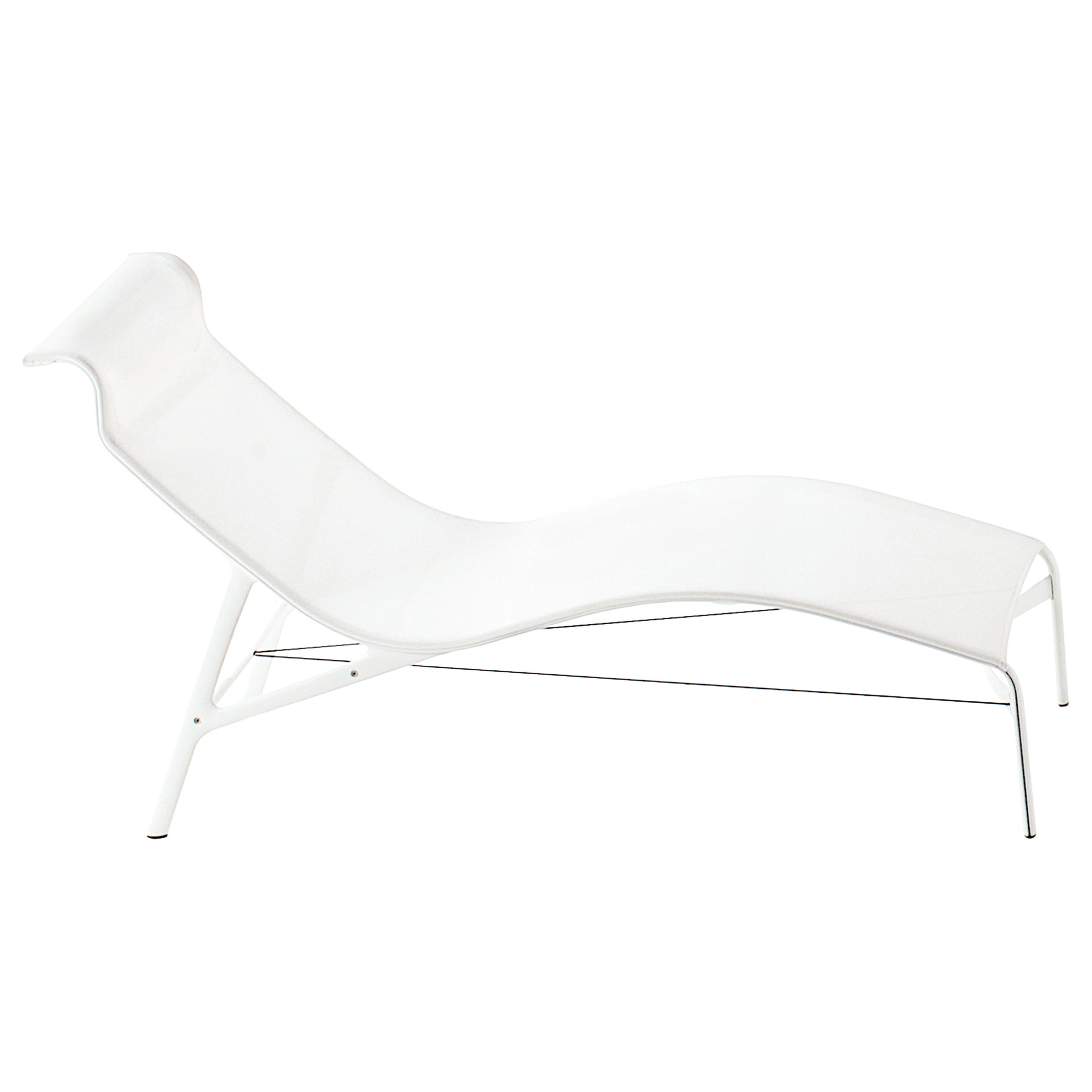 Chaise d'extérieur longue Alias 419_O en maille blanche avec cadre en aluminium laqué