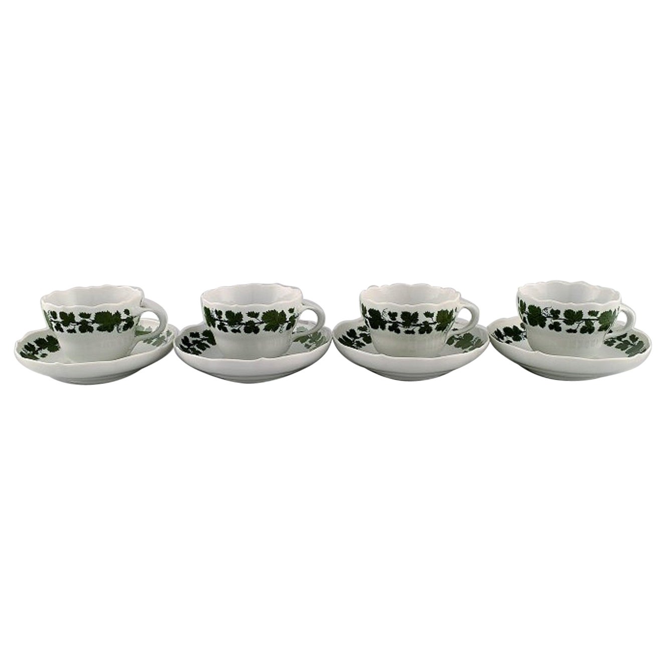 Four Meissen Green Ivy Vine Coffee Cups with Saucers in Hand-Painted Porcelain
