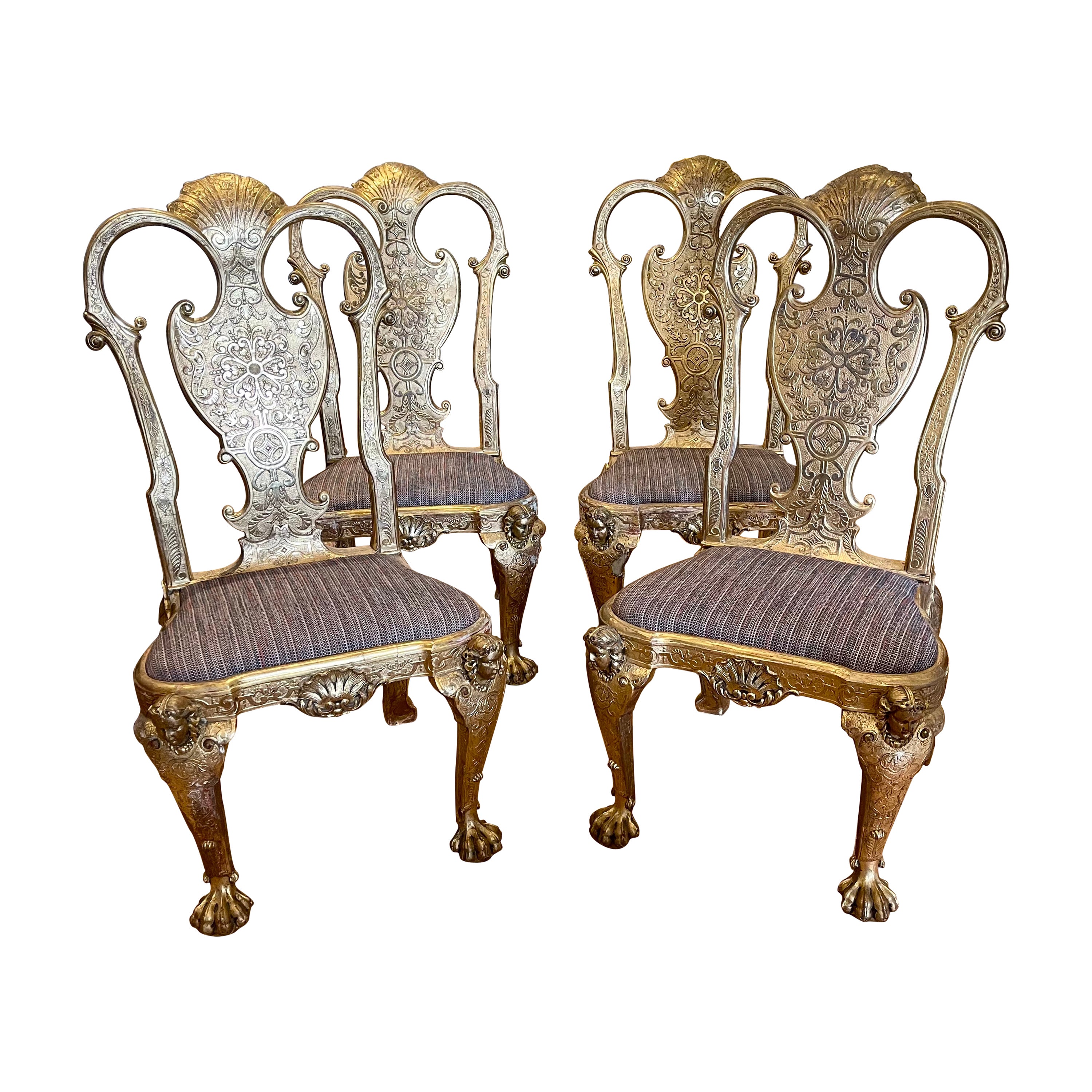 Ensemble de quatre chaises d'appoint dorées Queen Anne  en vente