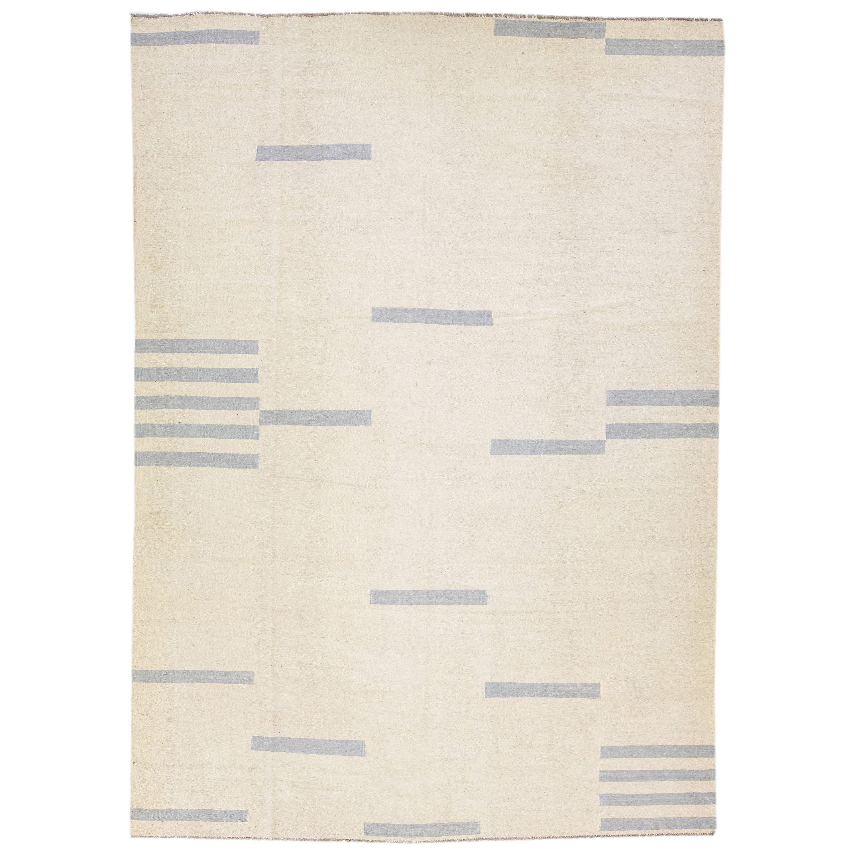 Tapis Kilim moderne beige à tissage plat de taille géométrique en laine