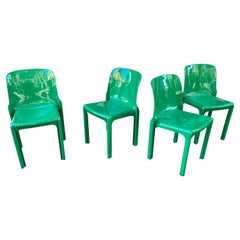 Vico Magistretti pour Artemide Selene - Chaises empilables