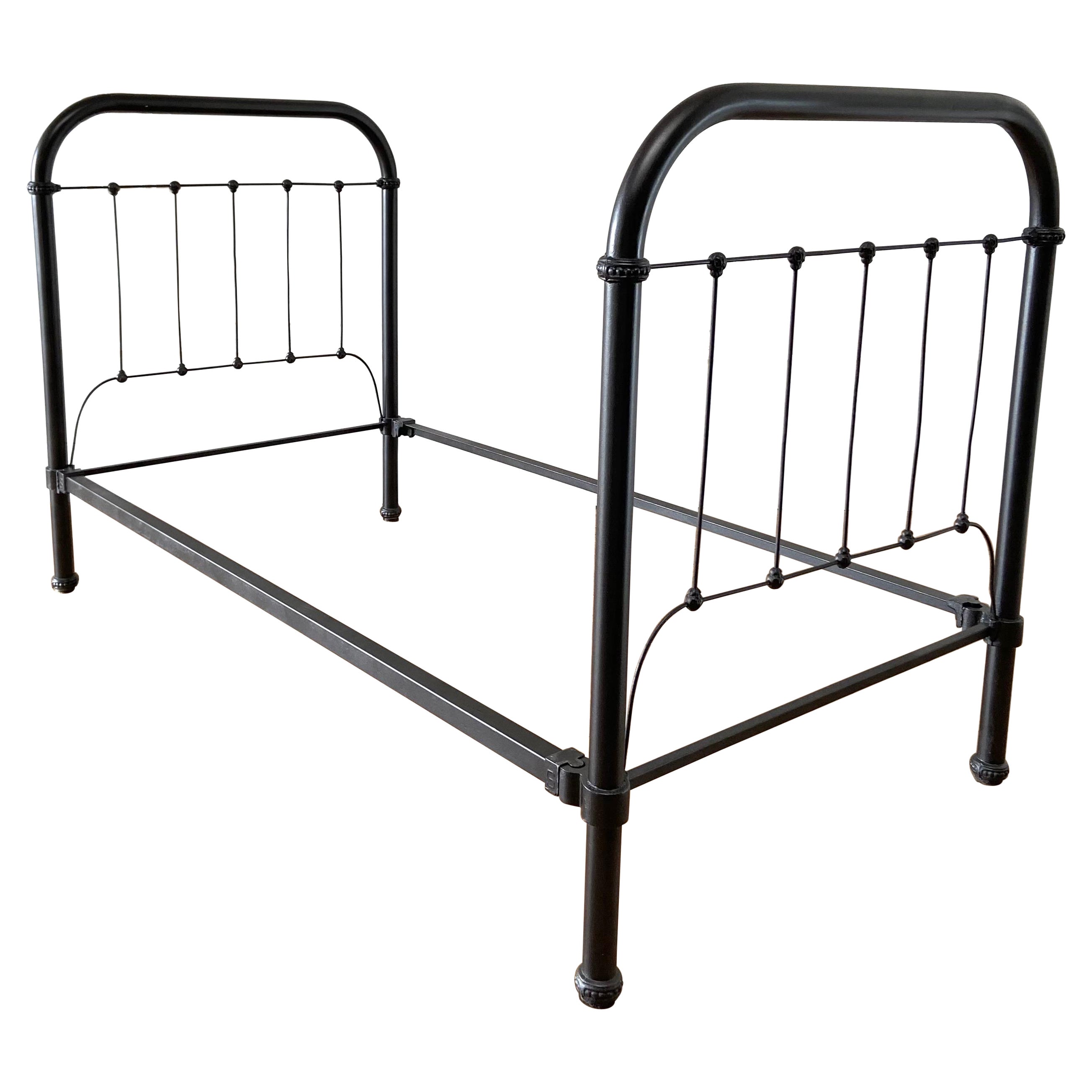 Vintage Iron Twin Size Daybed