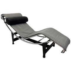 Vintage Le Corbusier LC4 Gray and Black Leather Chaise Lounge for Cassina