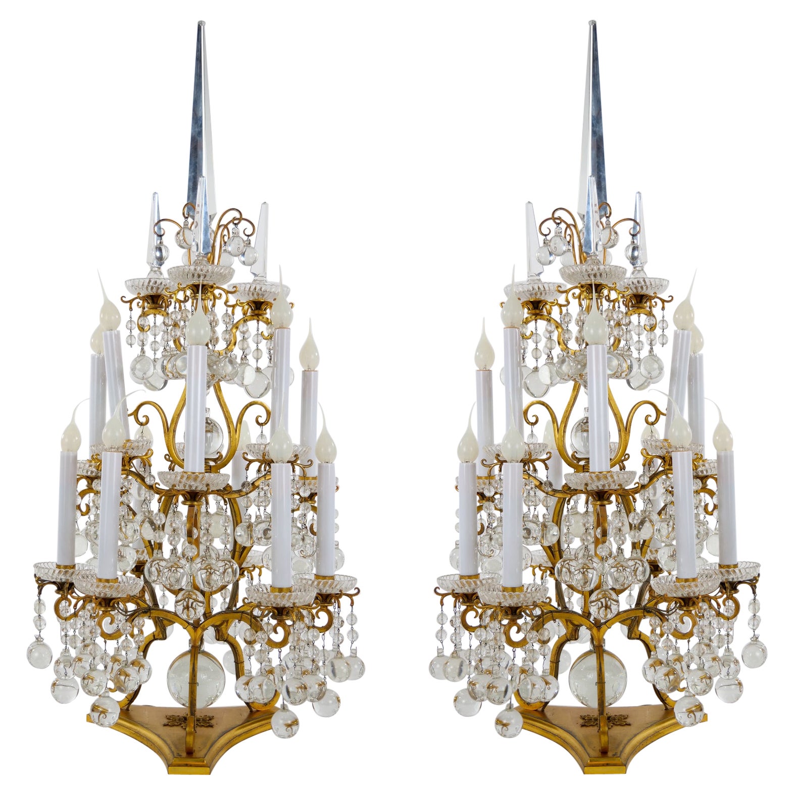Mitte des 19. Jahrhunderts Europäisches Doré-Messing/Bergkristall-Paar Flambeau im Angebot