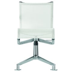 Alias 446 Chaise de réunion en maille blanche avec cadre en aluminium chromé et abat-jour de 47 cm