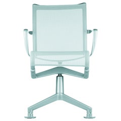 437 Meetingframe 44 Stuhl aus weißem Mesh mit lackiertem Aluminiumrahmen