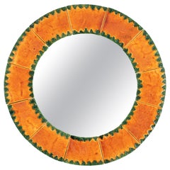 Miroir rond en céramique de style François Lembo, orange et vert, Vallauris