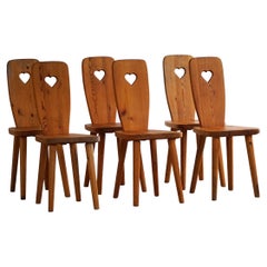 Skandinavische Moderne, 6er-Set Stühle aus Kiefernholz, von einem schwedischen Schreiner, 1960er Jahre