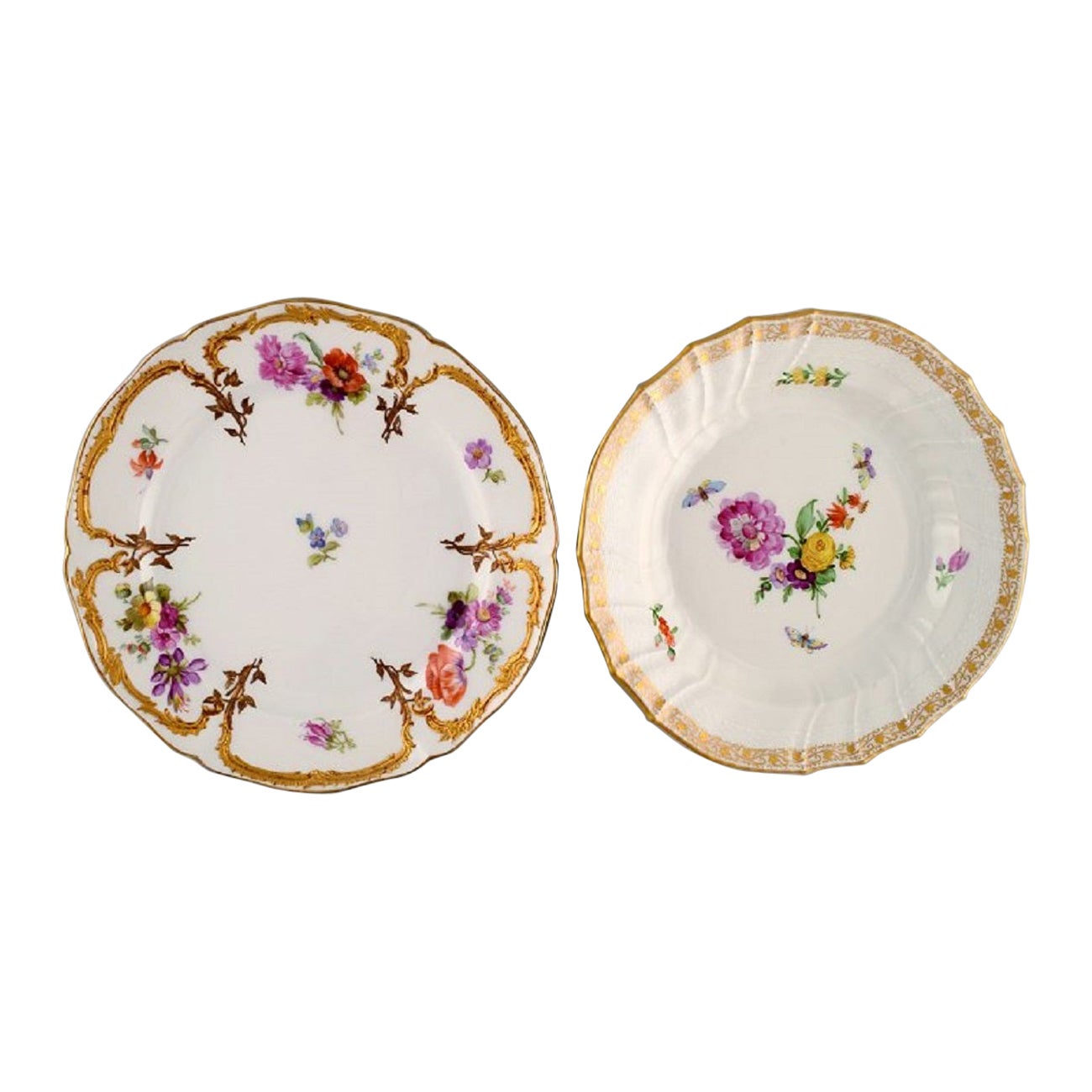 Kpm, Berlin, Two Antique Plates in Curved Porcelain with Hand-Painted Flowers For Sale