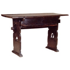 Late Gothic Swiss early 17th century Rustic walnut Table