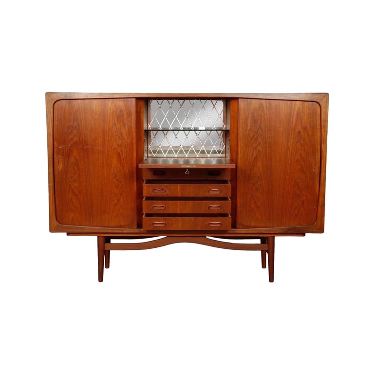 Danish Mid Century Modern Bar Buffet in Teak For Sale at 1stDibs