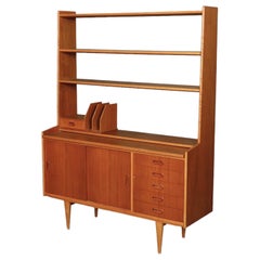 Vintage Mid Century Bookcase in Teak