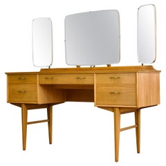 Vintage Mid-Century Dressing Table in Walnut by Alfred COX for Heals, 1950s