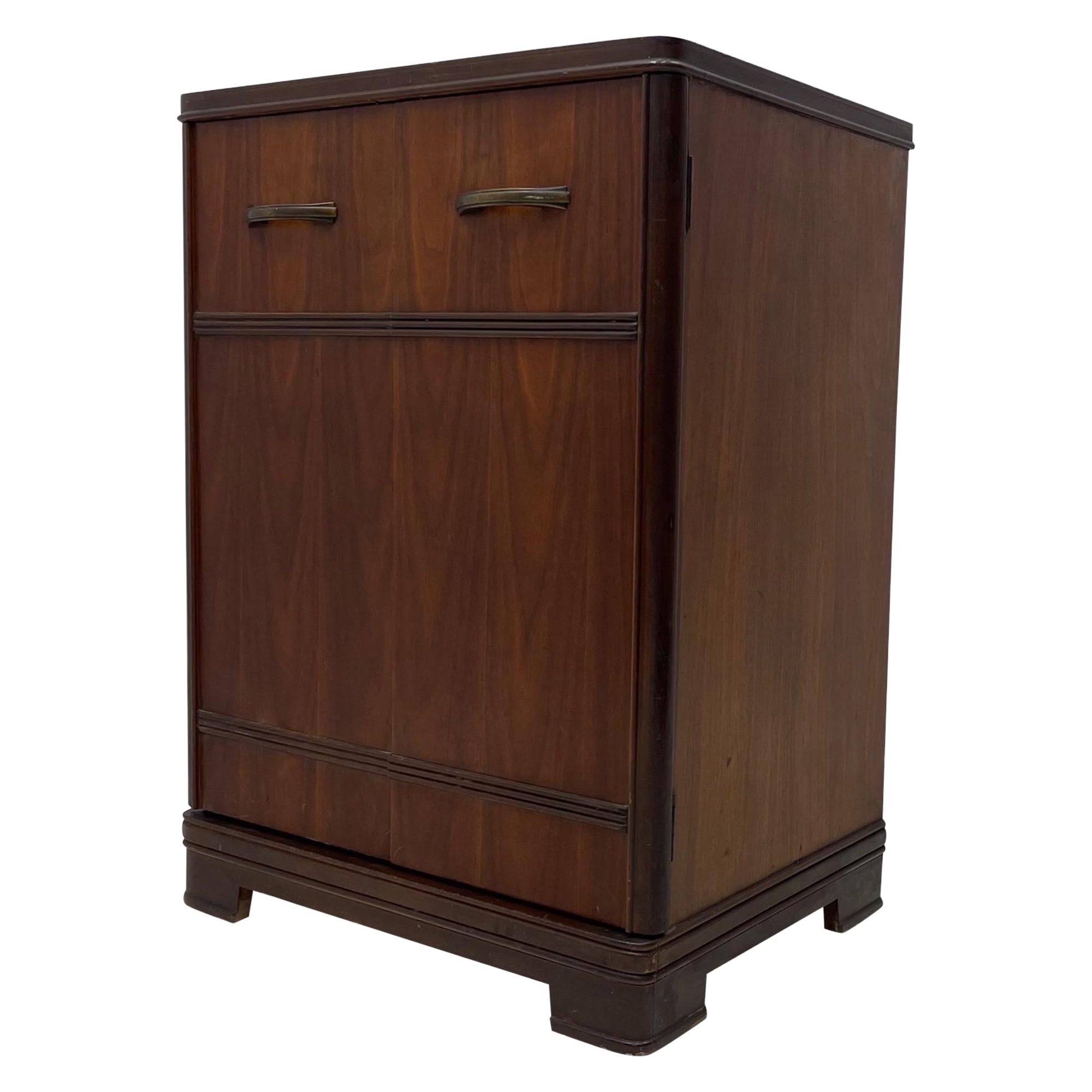 Vintage Art Deco Cabinet Storage en vente