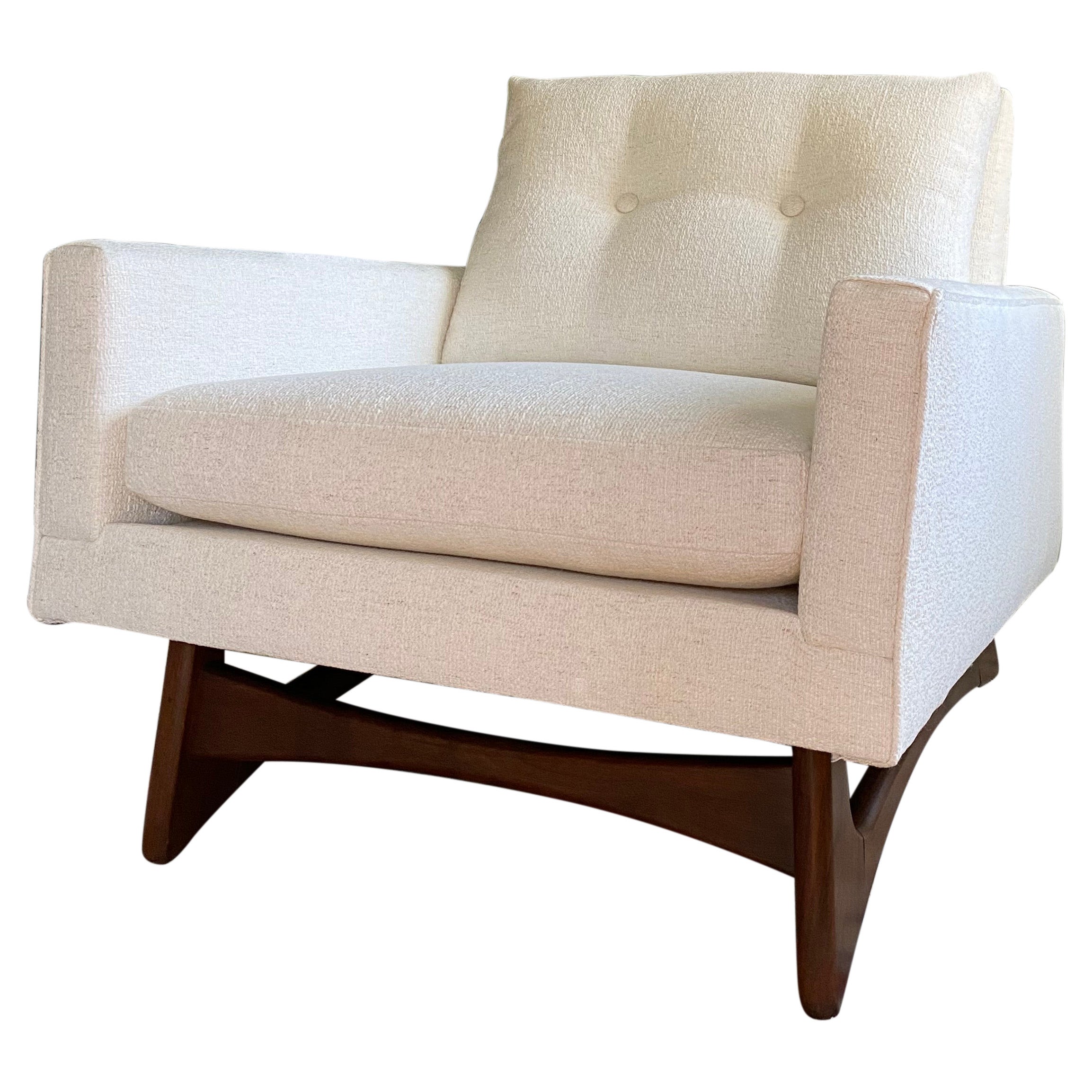 Fauteuil de salon Adrian Pearsall retapissé par Craft Associates, 2406 en vente