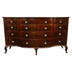 Georgian Neo-Classical Mahogany Serpentine Triple Chest, Late 18th Century